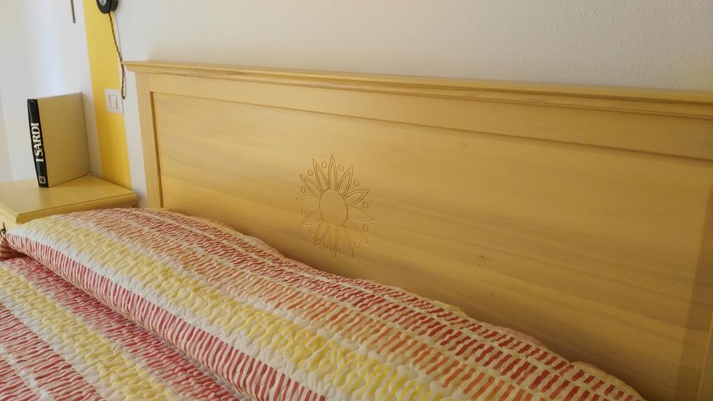 B&B Sa Zodia Guest House Bitti Habitación foto